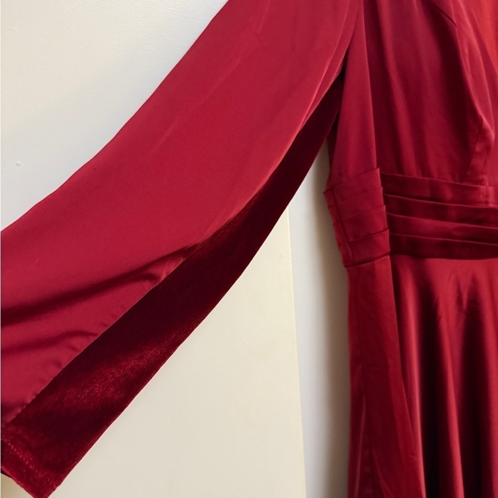 NWT | Mac Duggal Burgandy Elegant Red A-line Bell Sleeve V-neck Dress Size 18W - Picture 5 of 14
